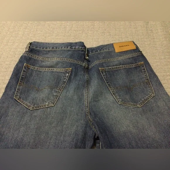 Diesel Men MHARKY-B Slim Skinny Jeans 33W 32L NWOT - Picture 4 of 10